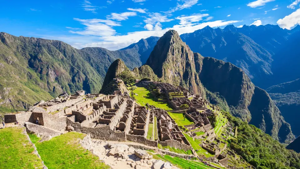 Full Day Sacred Valley & Lares Trek to Machu Picchu 5 Days / 4 Nights